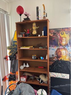 MOVING. SEND OFFERS