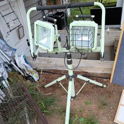 Commercial Electric Lights Works Great 