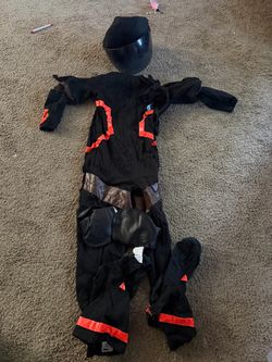 Fortnight dark voyager costume