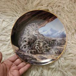 The Snow LEOPARD Plate Decor Art 24K GOLD RIMMED Excusing RARE 1989
