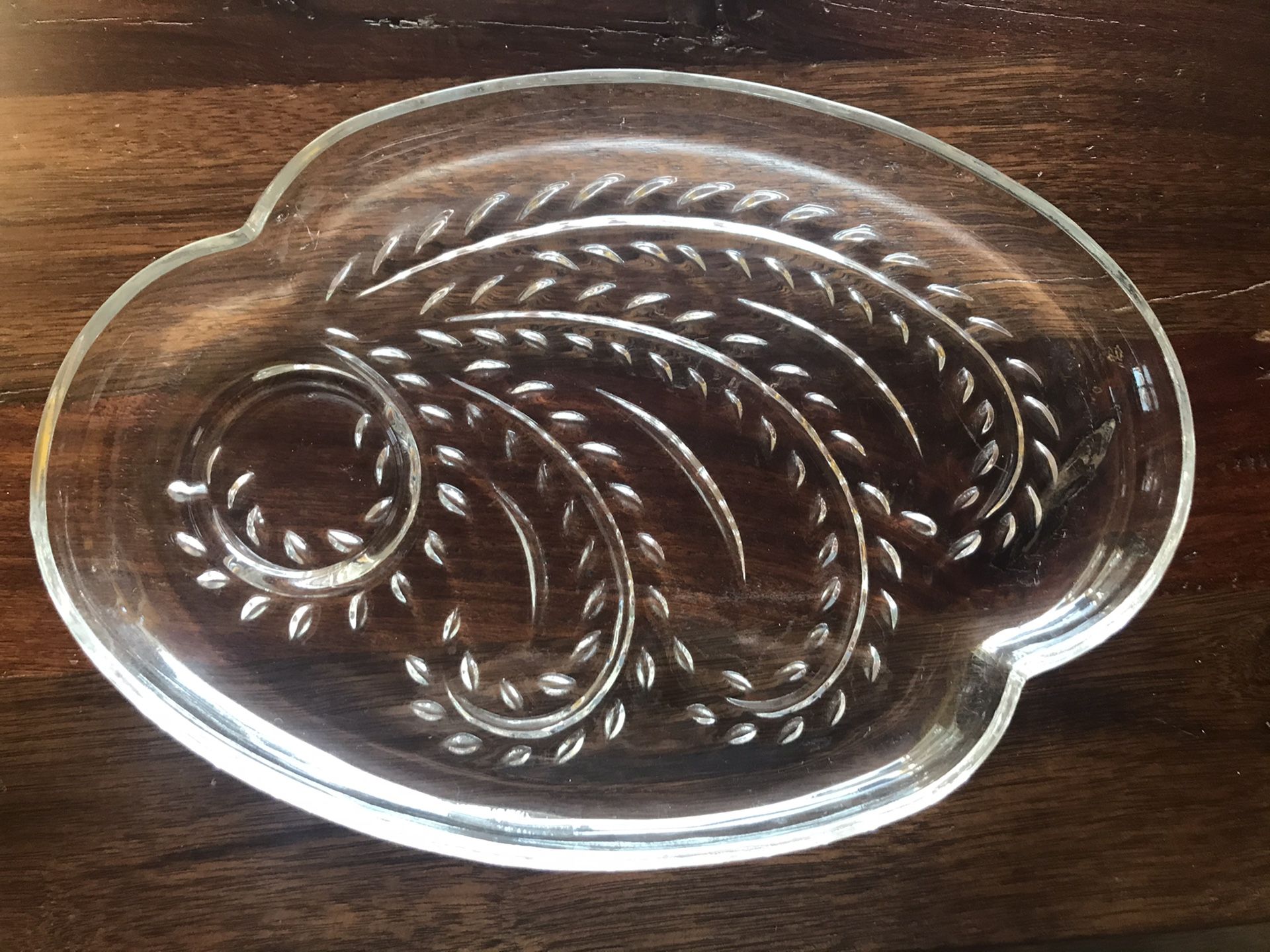 Glass serving plates