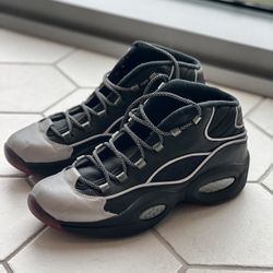 Reebok Question Mids - Size 10