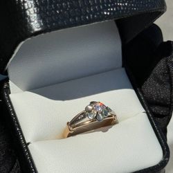 14k two tone rose gold 0.25Ct diamond flower ring size 8