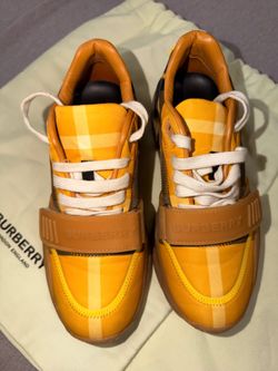 Burberry sneakers