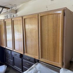 garage/ storage   Cabinets FREE