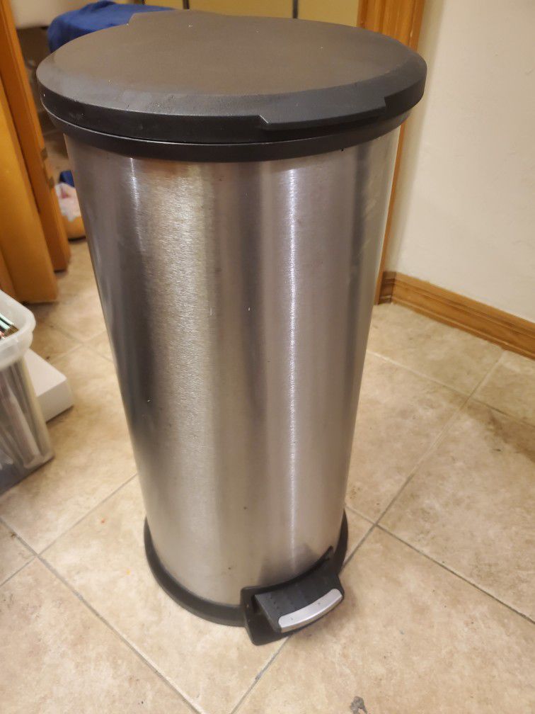 Mainstays 7.9 Gallon Trash Can Round Stainless Steel Office Garbage Trash  Can with Lid 