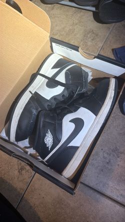 Boys Jordan shoes