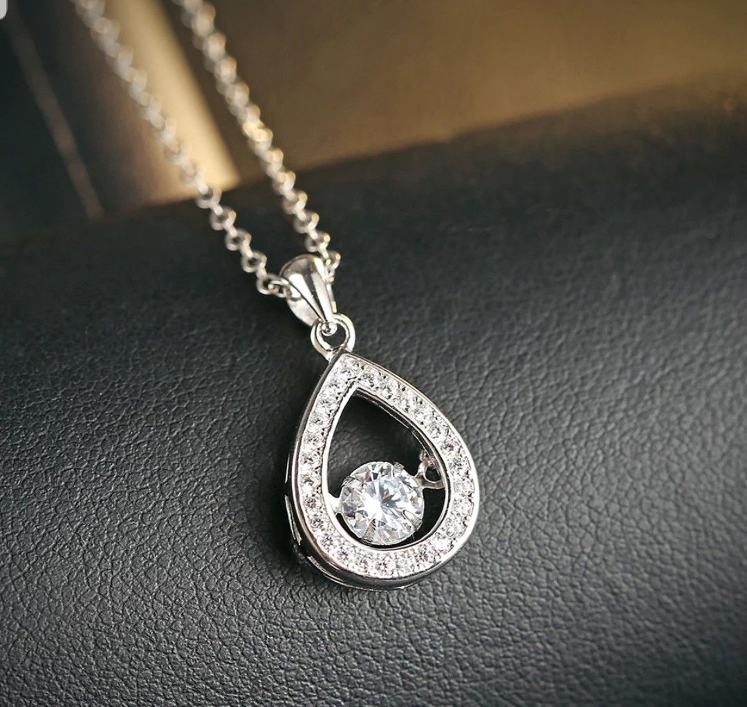 Solid 925 Sterling Silver VVS1 Lab Diamond Pendant Necklace Length 45cm
