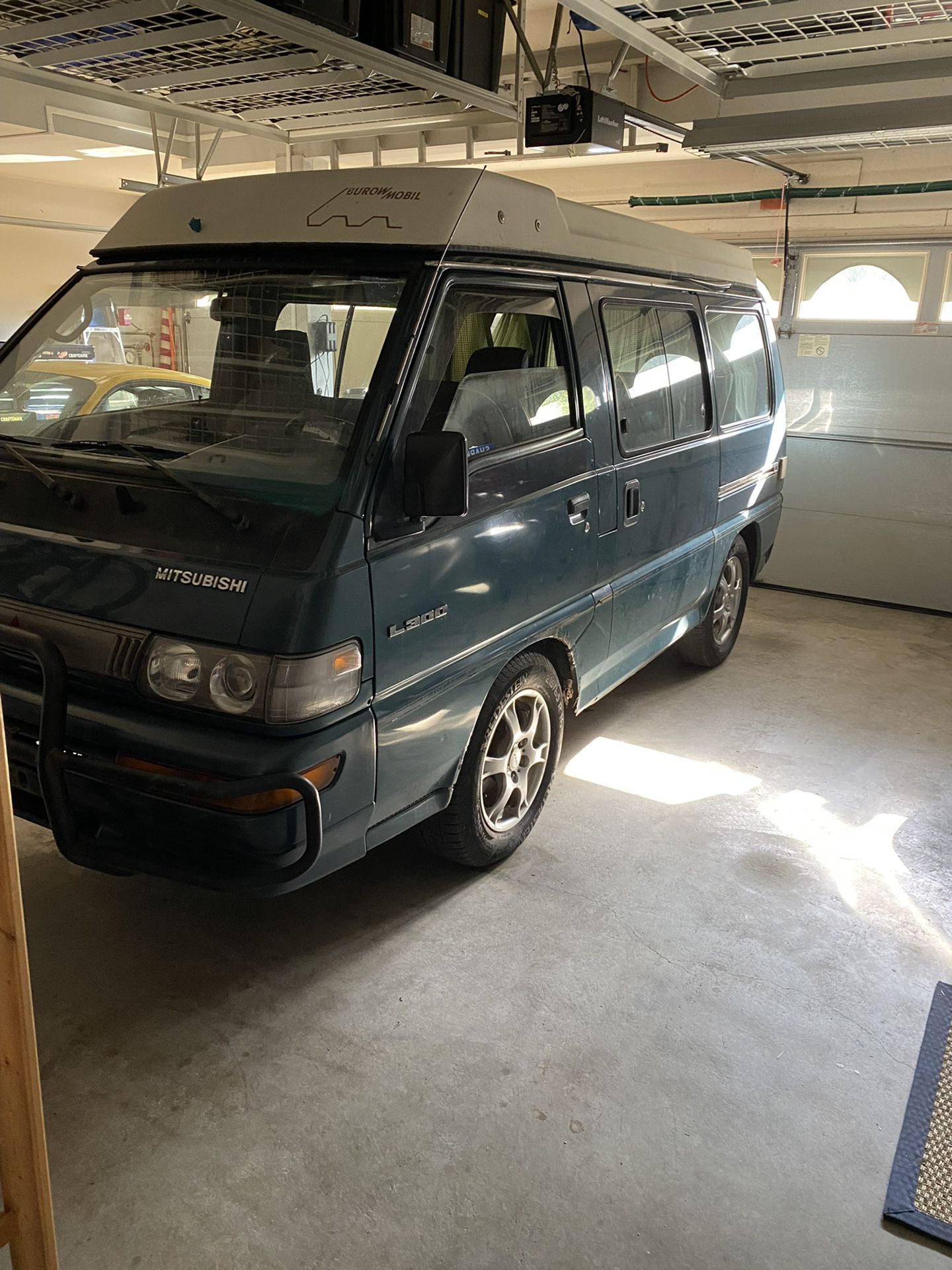 1995 Mitsubishi Delica Pop Top Camper Van 