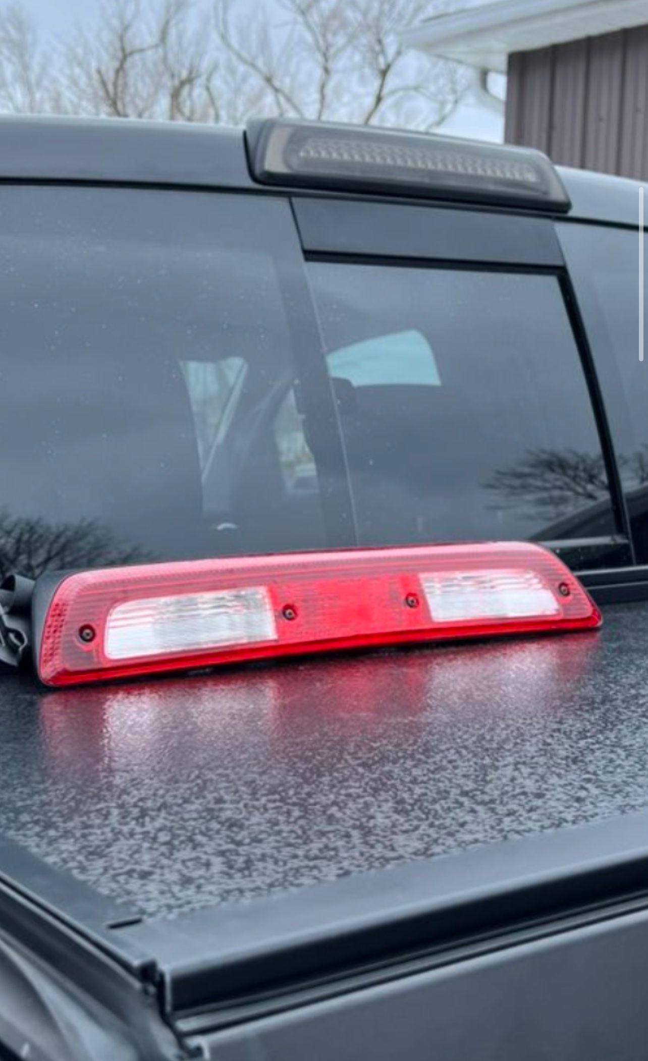 07-21 Toyota Tubdra 3rd Brake Light