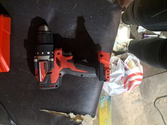 Milwaukee
M18 18V Lithium-Ion Brushless Cordless 1/2 in. Compact Drill/Driver