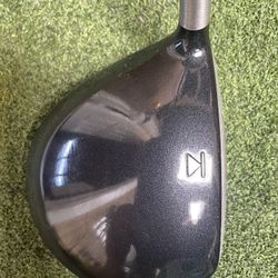 Titleist Driver 909D2//10.5’ S-flex 