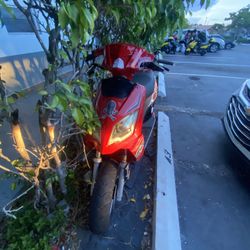 80cc Red Rider Scooter 