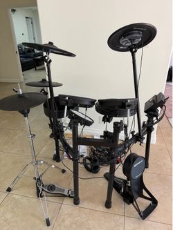 Roland V-Drums TD-07DMK Electronic Set