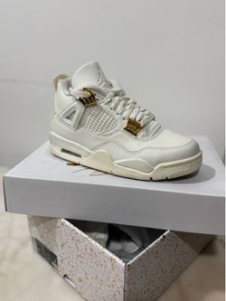 Jordan 4 Retro Metallic Gold (Women's)