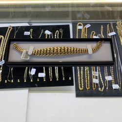 FLAWLESS 10K BRACELET 