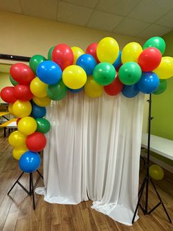 Balloon arch