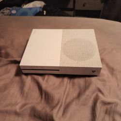 Microsoft Xbox One S (500GB) Gaming Console 