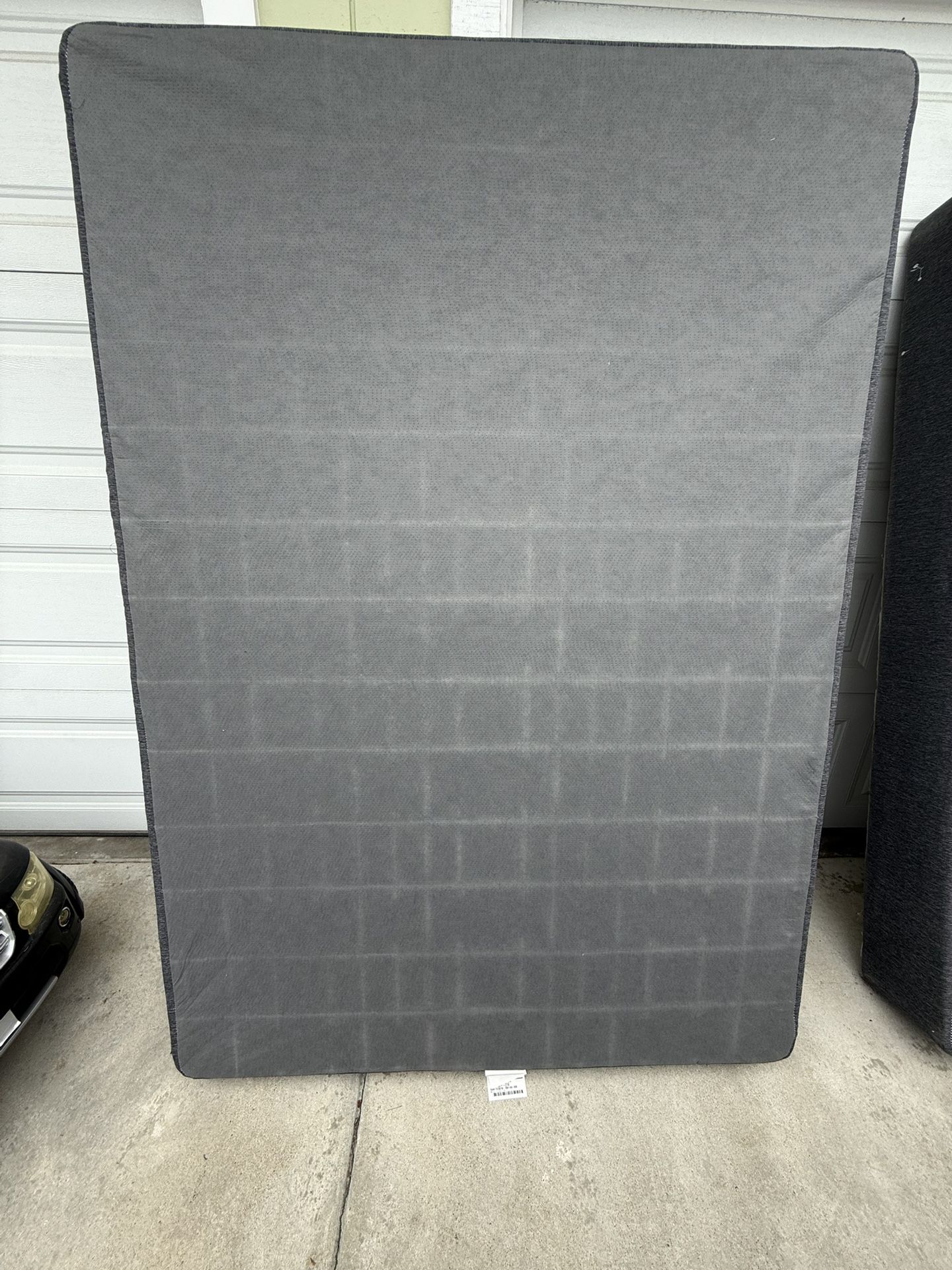 Queen Box Spring.