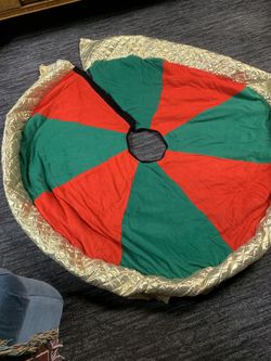  Christmas tree skirt - hand made