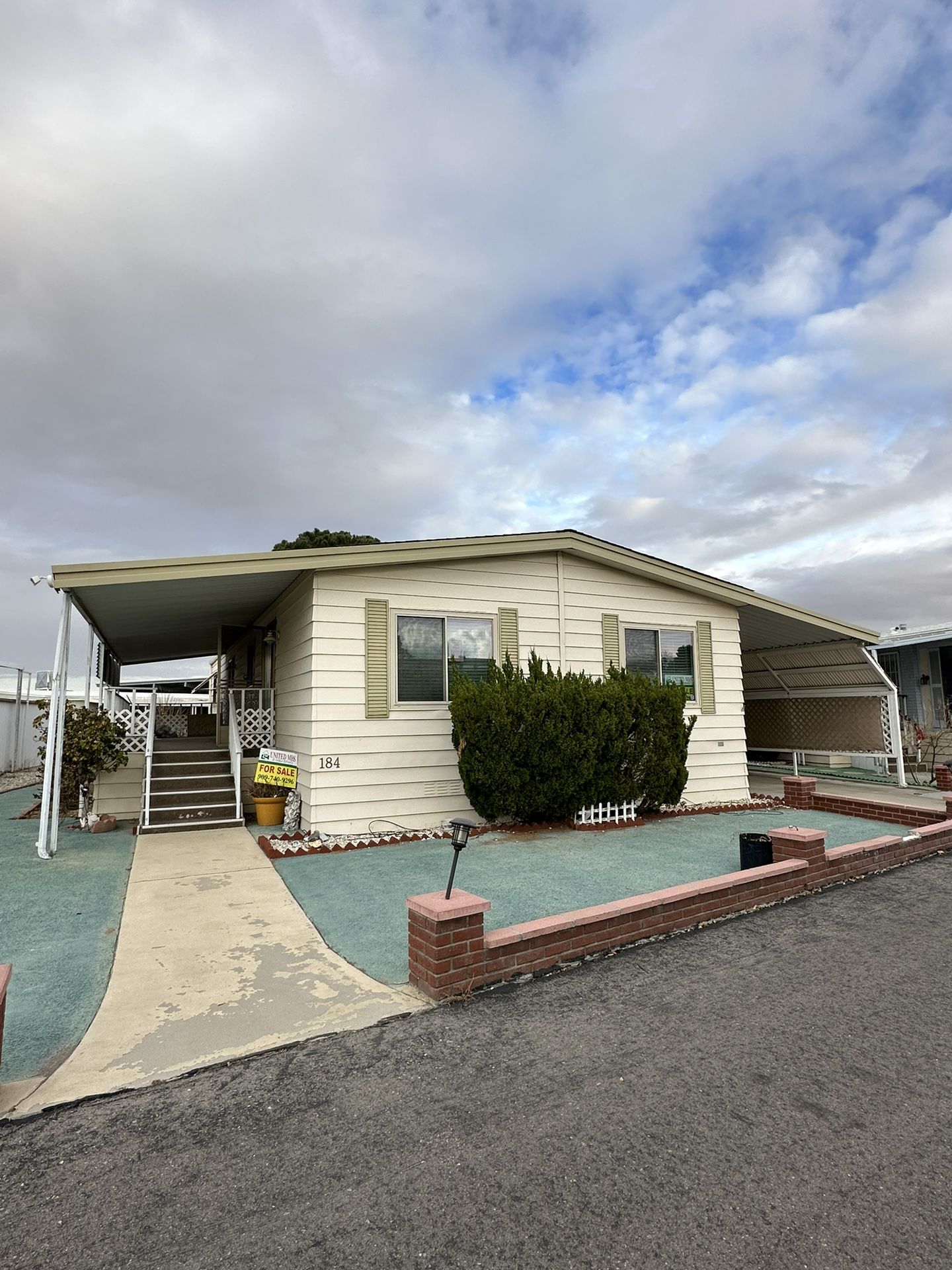 Beautiful 2BD 2BTH Mobile Home for Sale In Victorville CA for Sale in