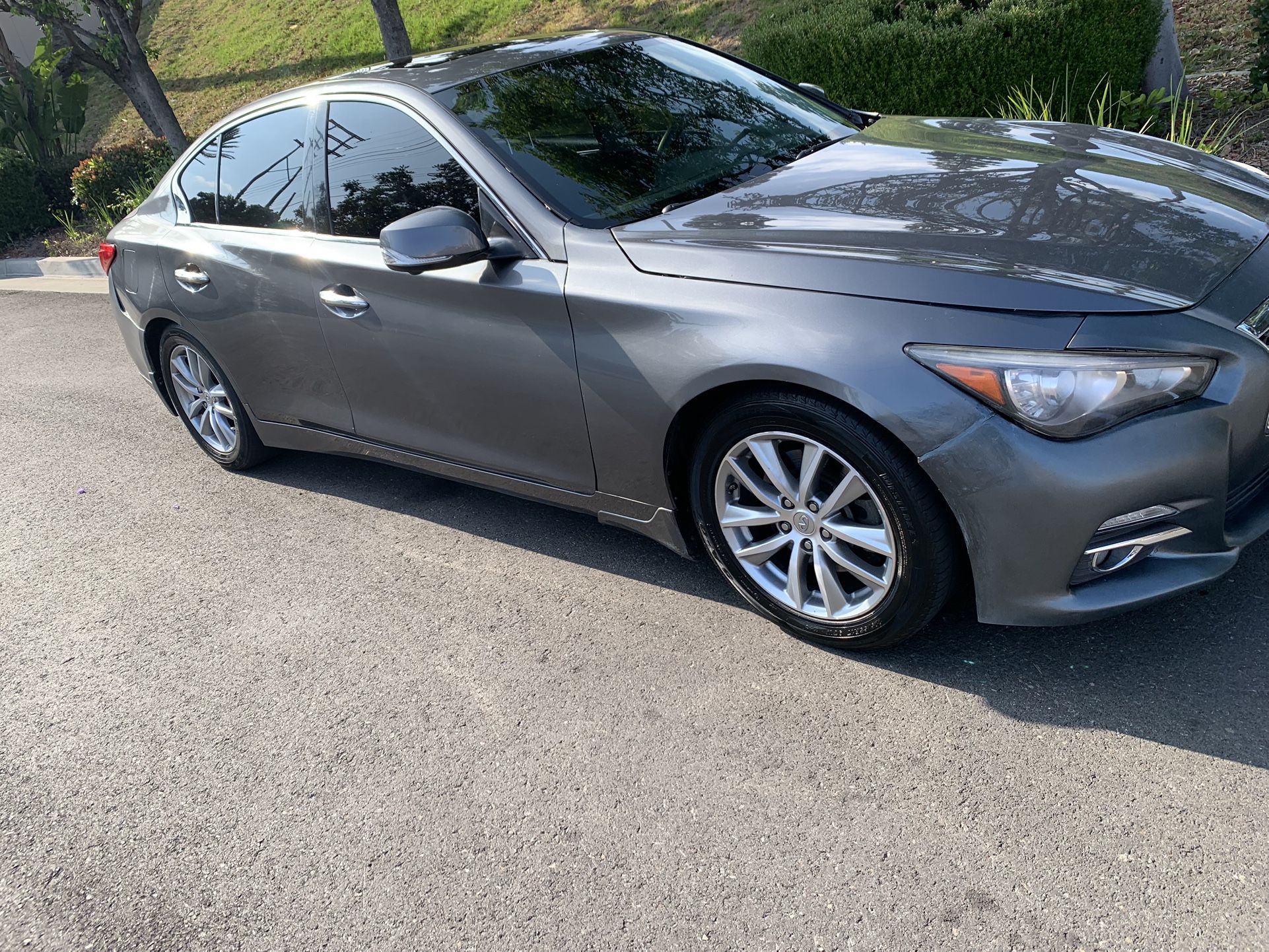 2014 Infiniti Q50