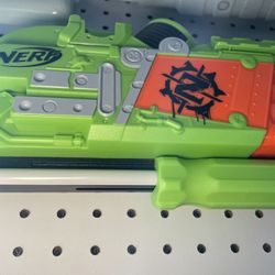 Nerf toy brathsaw Used conditions 