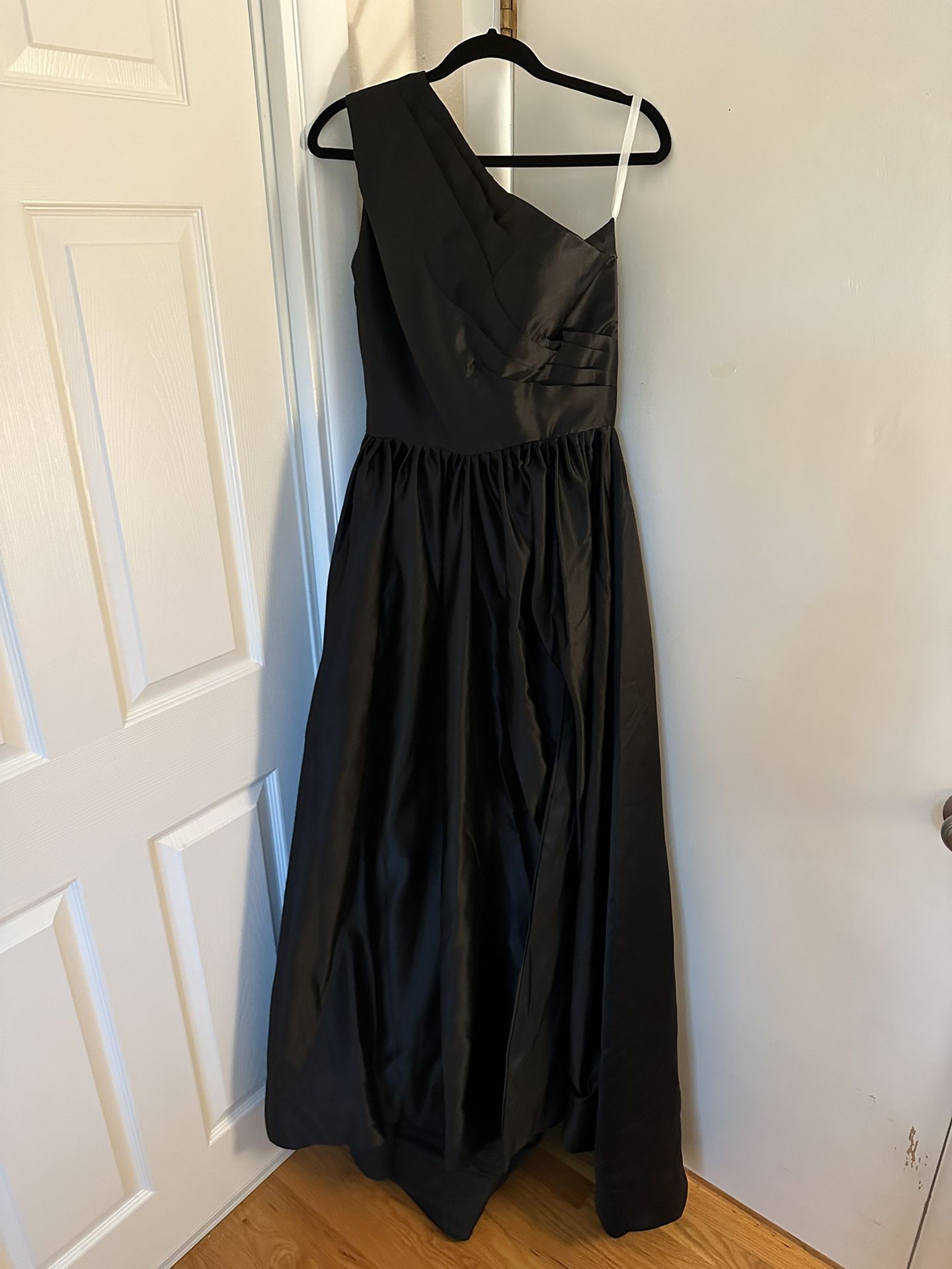 Asymmetrical Strap Prom Dress 