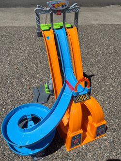 Hot Wheels track