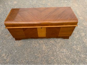 Vintage Lane Cedar Chest / Hope Chest – Mid Century Modern – Excellent Condition