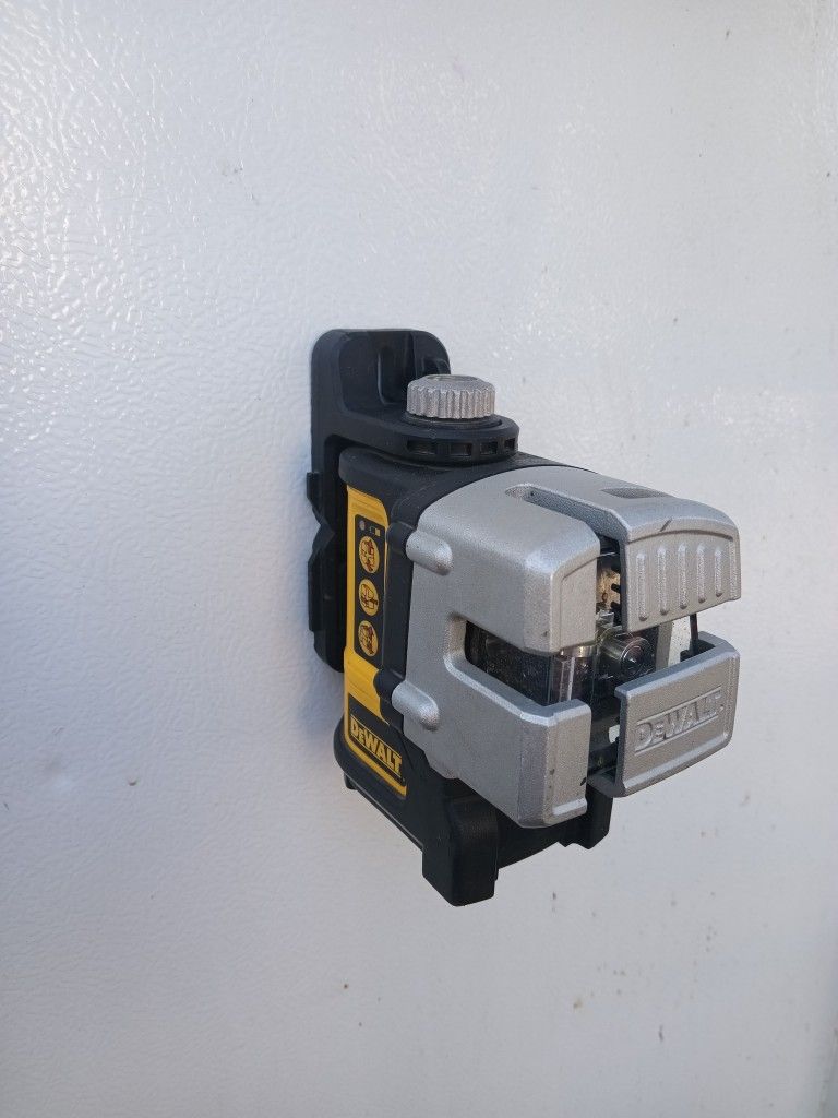 DeWalt Laser