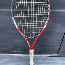 TENNIS RACKET 