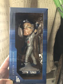 Justin turner bobble head 2019