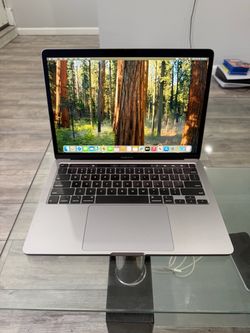 2020 MacBook Pro 13  - i5 , 16GB RAM , 512GB SSD
