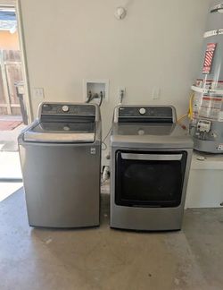 LG Washer & Dryer Combo