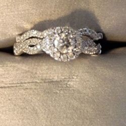 Beautiful Zales Diamond Engage & Wedding 