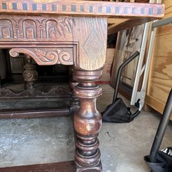 Victorian Sold Wood Table. Vintage 