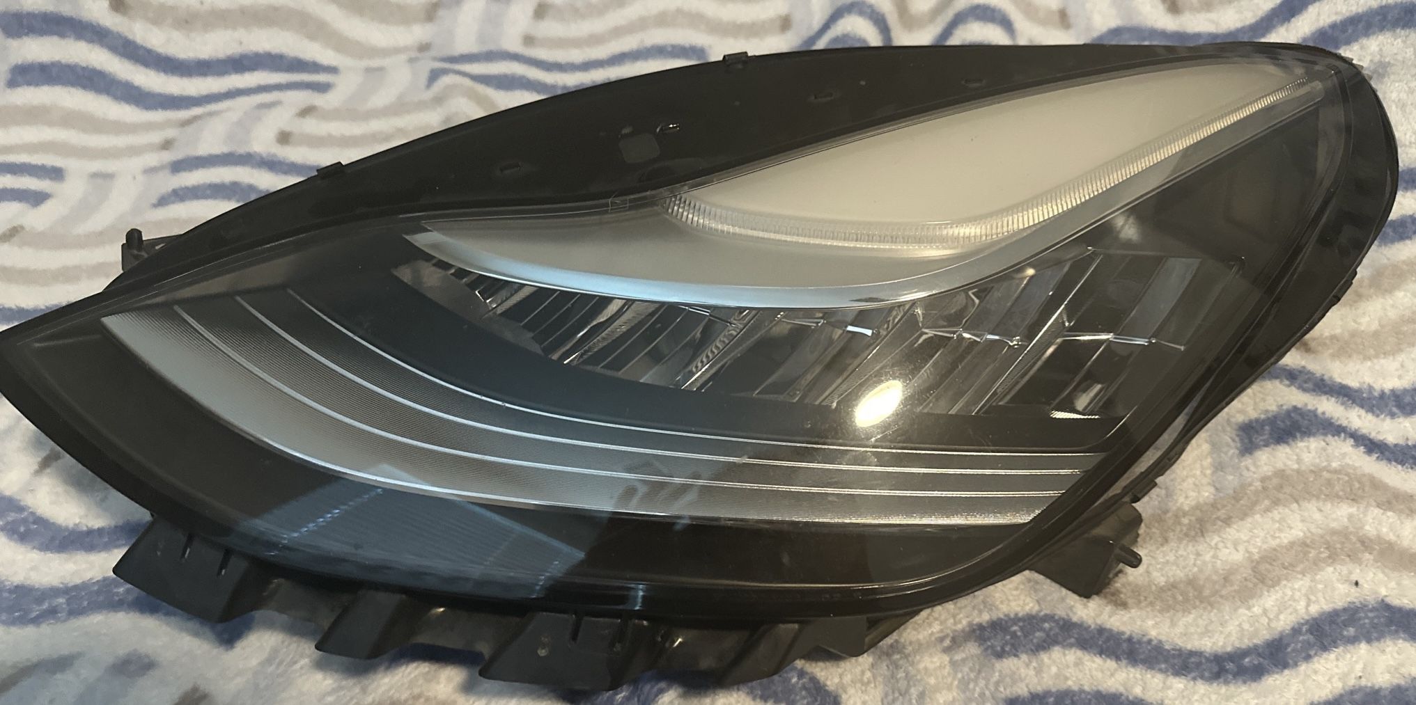 2019-2023 Model 3 Left Headlight