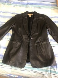 Apostrophe petite leather jacket size 4P/small