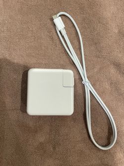 MacBook Pro /Air  usb c charger