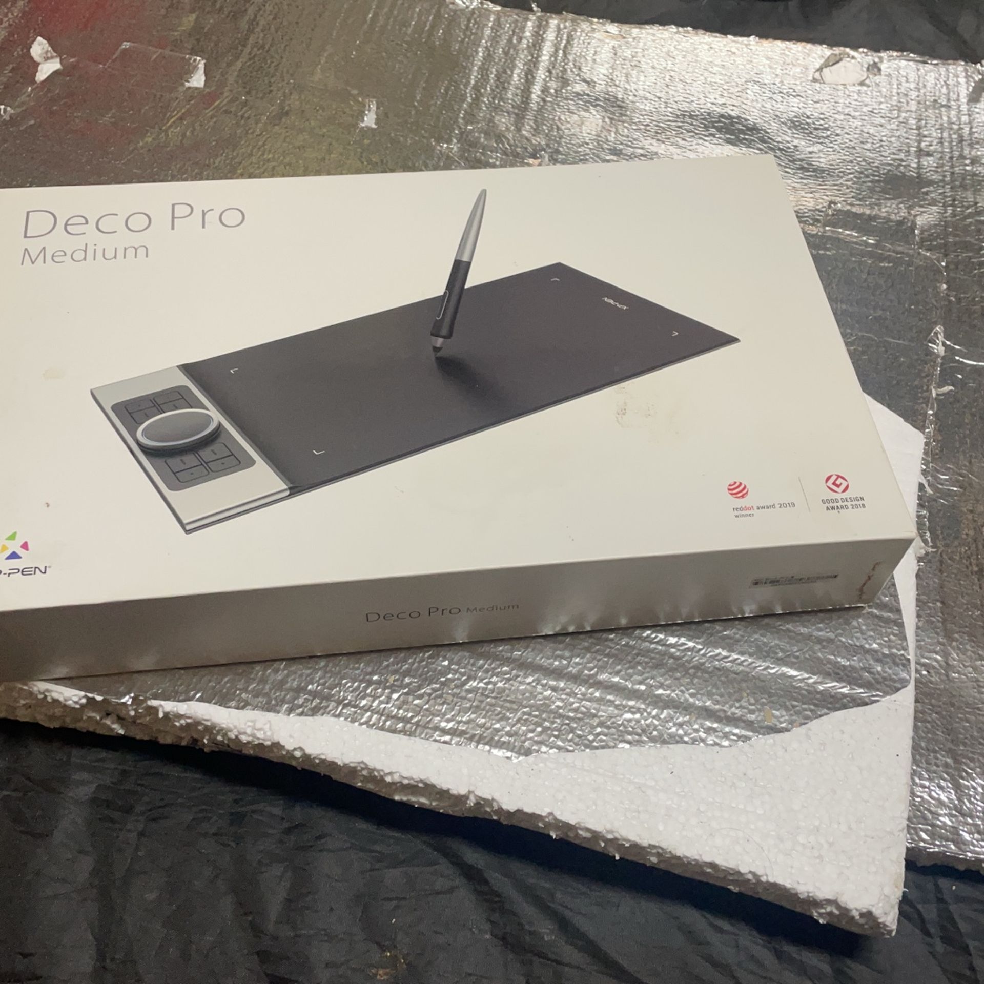 Deco Pro Medium (Drawing Tablet)