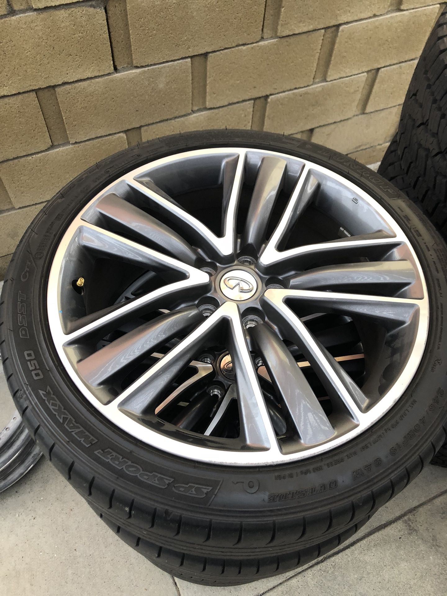 19” Infiniti Q50 Oem wheels rims tires.. q35 q45 g37