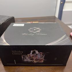 Old Fashioned Whiskey Glasses 10 OZ Rocks Glasses Set of 4, Gift Box - Barware For Bourbon, Scotch, Rum glasses for Men Women