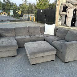 Sectional Couch 