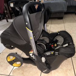 Doona Car Seat Stroller 