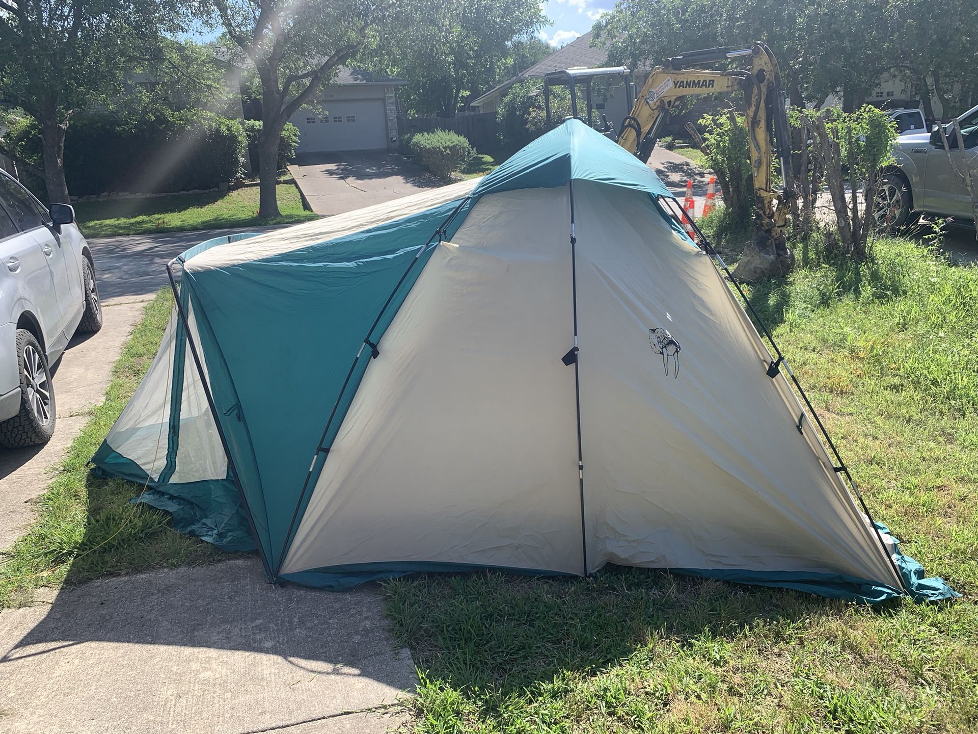 Vintage Walrus Tent for Sale in San Marcos, TX - OfferUp