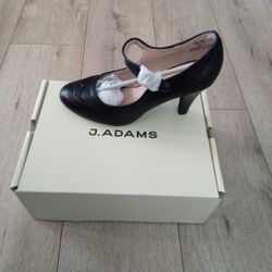 J. Adams Mary Jane Oxford Pumps With Ankle Straps Size 9 Black