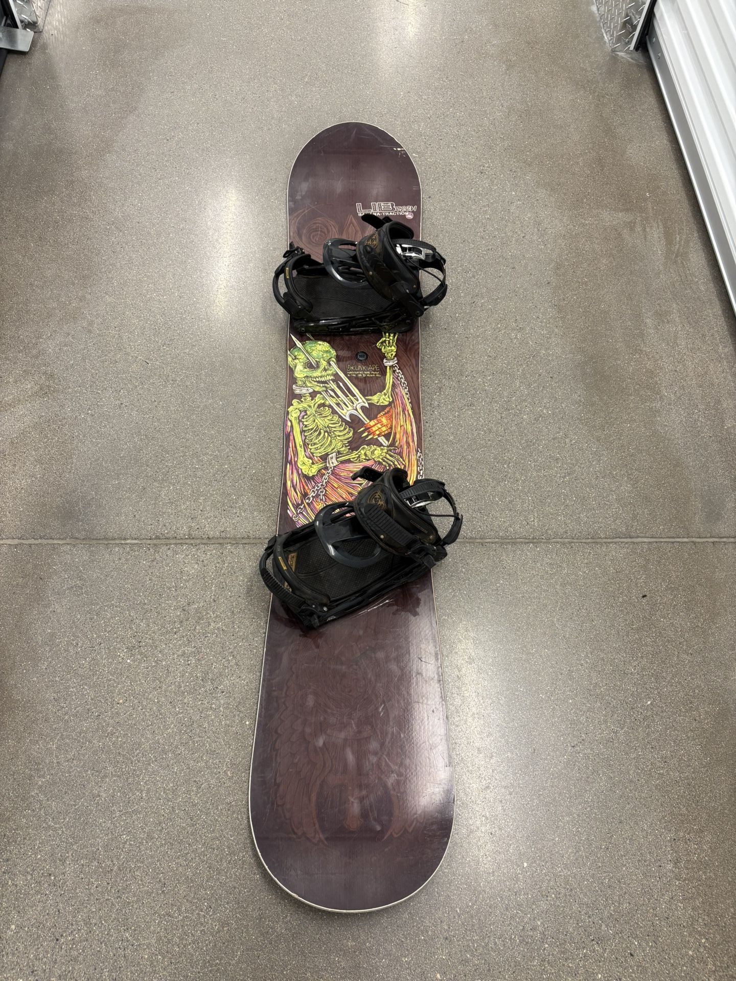 Lib Tech Men’s 162CM Skunk Ape With K2 Bindings