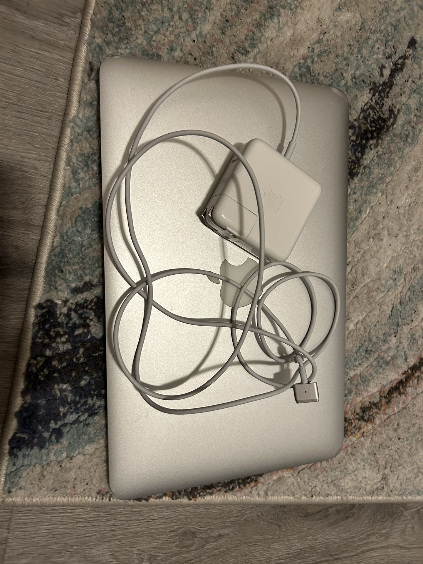 MacBook Air bundle charger