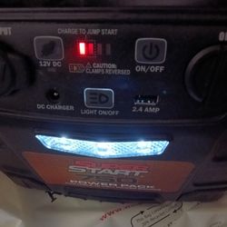Jump starter in good condition barely used it